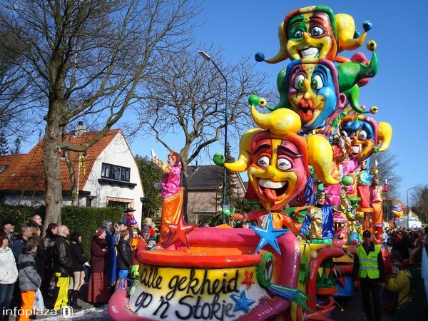 15feb12-carnaval.jpg
