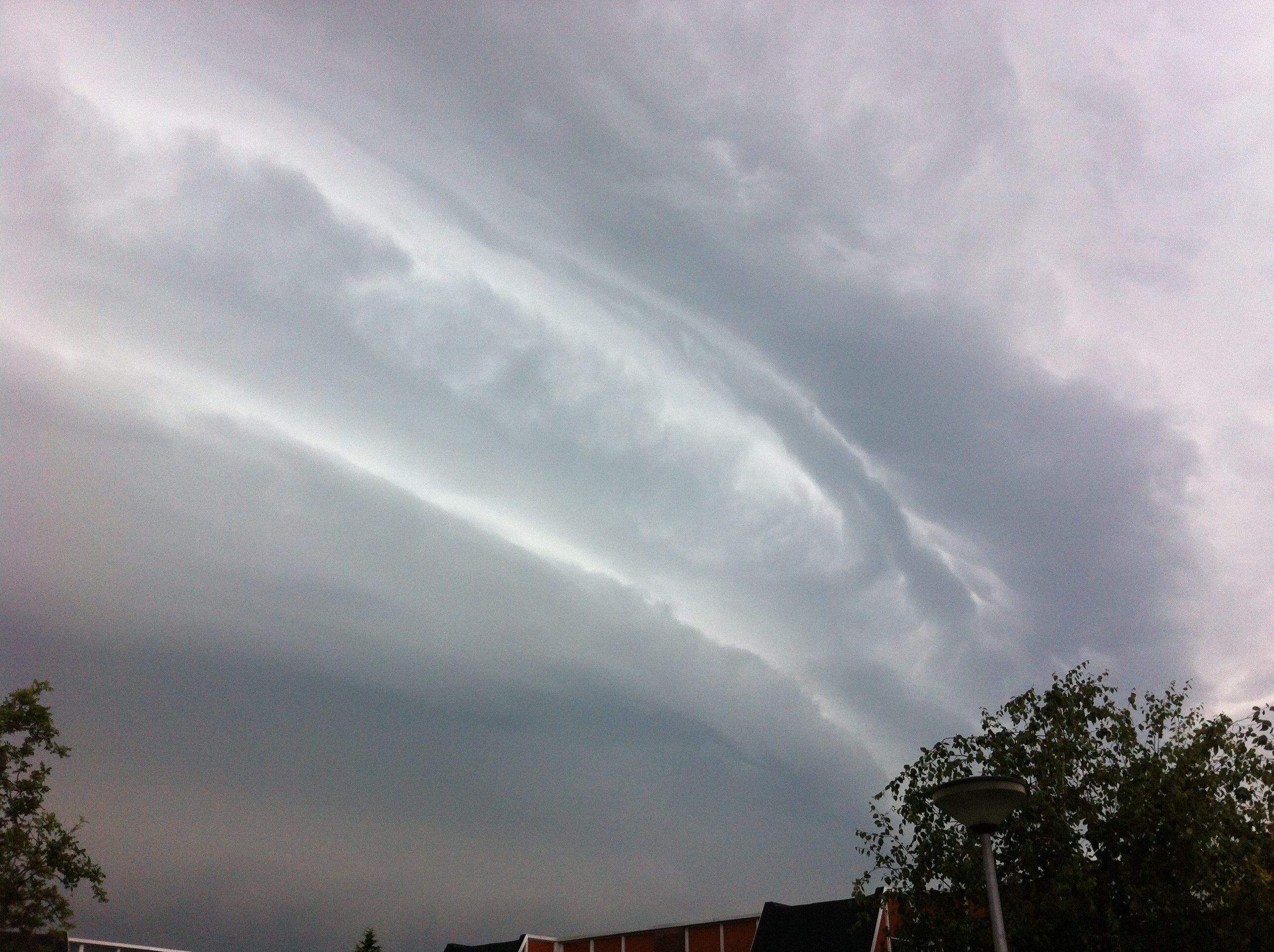 Een rolwolk die op je af dendert. Een rolwolk die op je af dendert.